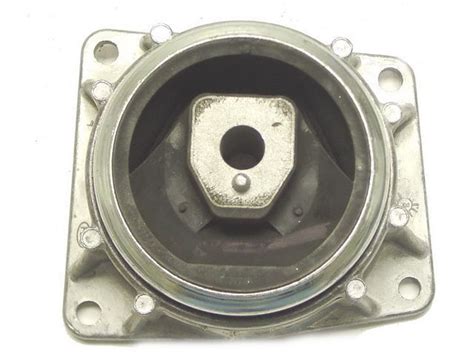 Saturn L200 Engine Mount 